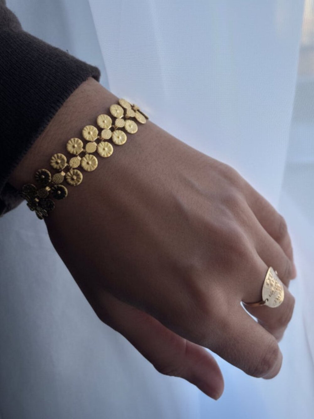 Lightweight Floral Coin Bracelet Chain - Picture 2 of 3